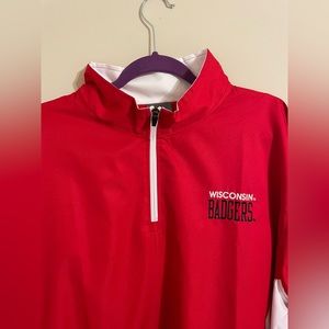 Knights Apparel Men’s XL Wisconsin light jacket.